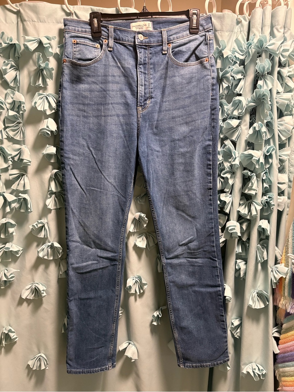 Abercrombie & Fitch Denim The Slim Straight Ultra High Rise 30/10R